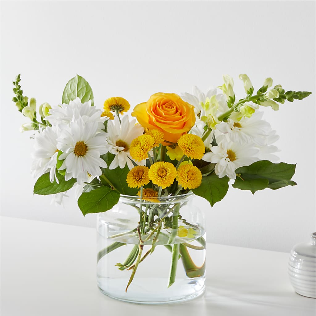 Sun Salutation Bouquet – Flowersonsunday.com, Tontitown AR