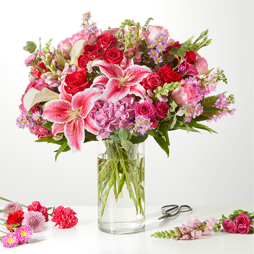 Swooning Over You - A Luxury Florist Original – Flowersonsunday.com, Tontitown AR