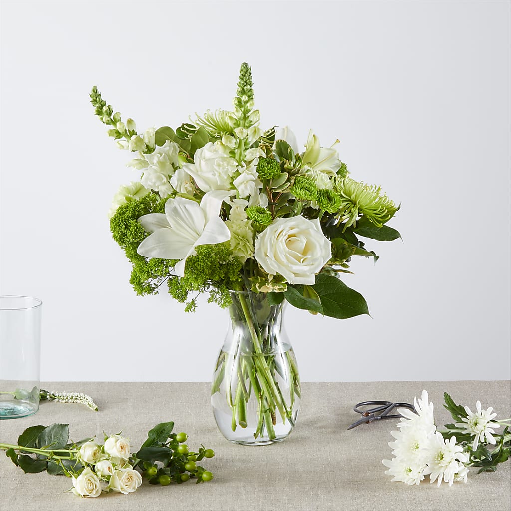 Irish Garden - A Florist Original – Flowersonsunday.com, Tontitown AR