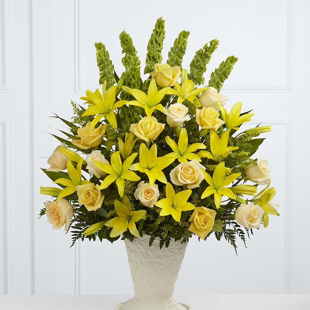 Golden Memories Arrangement – Flowersonsunday.com, Tontitown AR