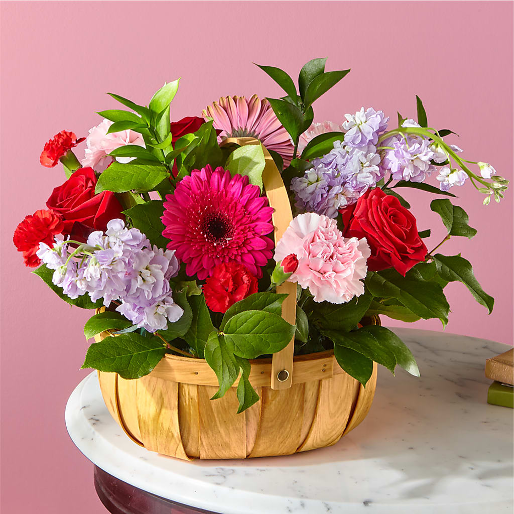 Pink Picnic Basket – Flowersonsunday.com, Tontitown AR