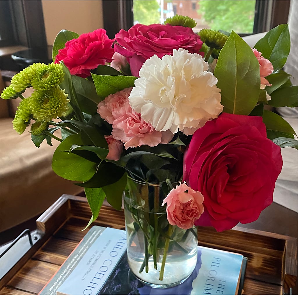 Sweet & Pretty Bouquet –  Flowersonsunday.com, Tontitown AR