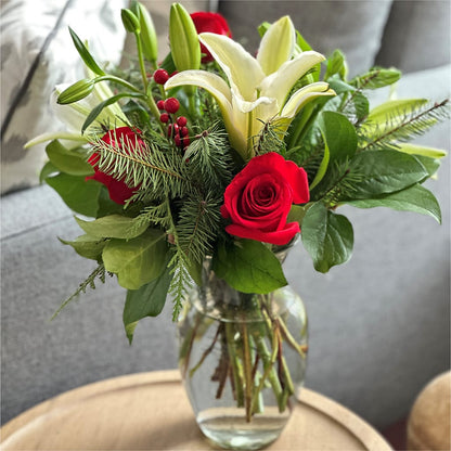 Sparkling Snowflakes Bouquet –  Flowersonsunday.com, Tontitown AR