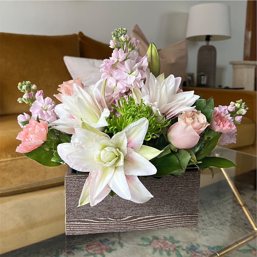 Beautiful Spirit Basket –  Flowersonsunday.com, Tontitown AR