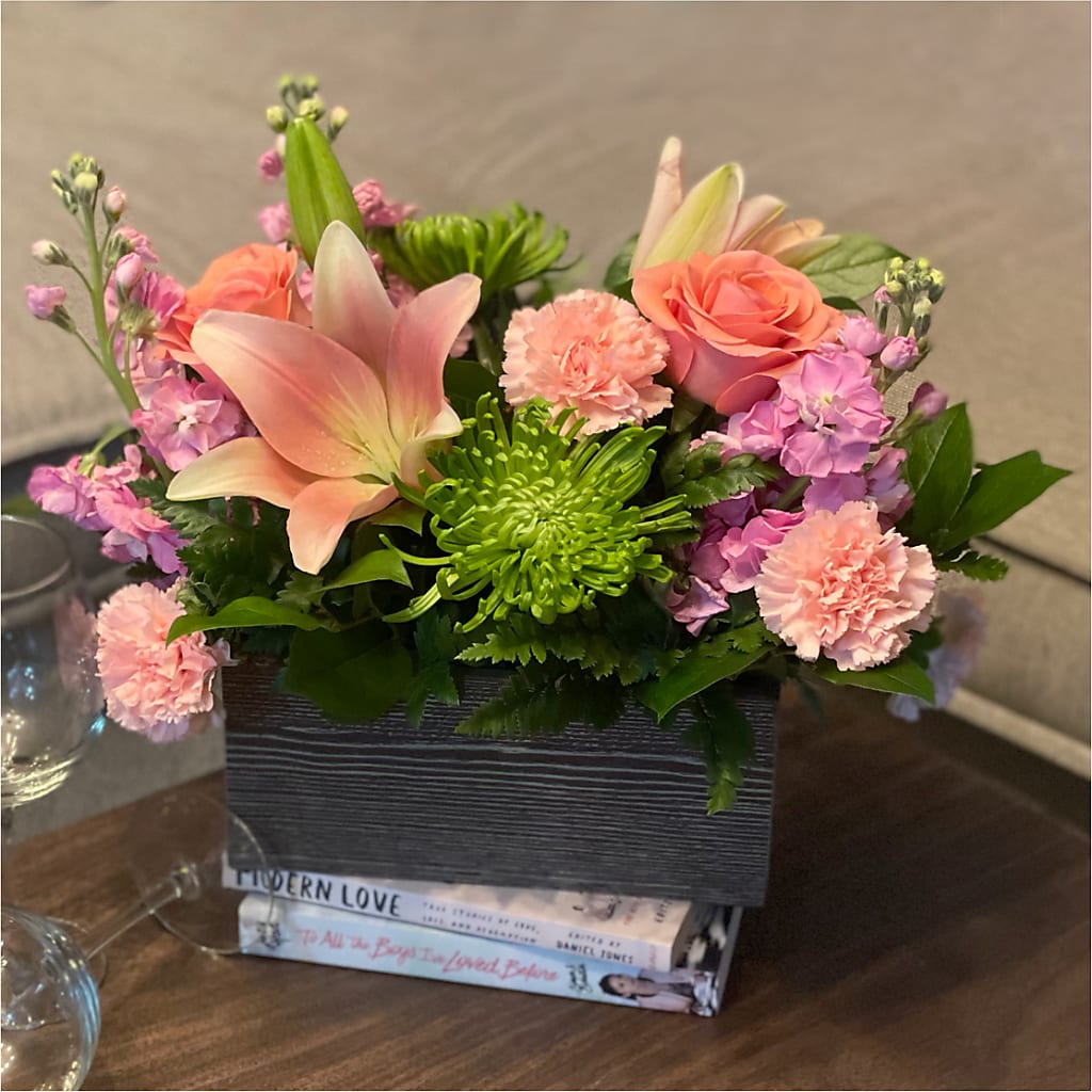 Beautiful Spirit Basket –  Flowersonsunday.com, Tontitown AR