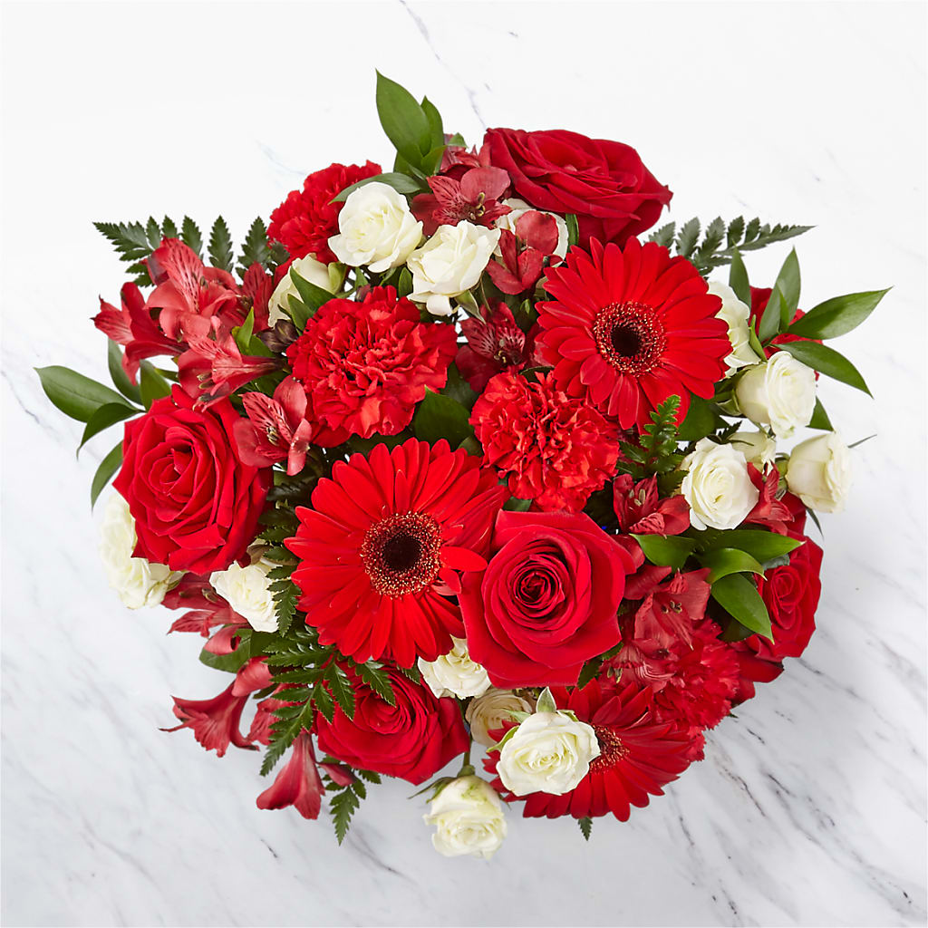 Hearts Embrace Bouquet –  Flowersonsunday.com, Tontitown AR