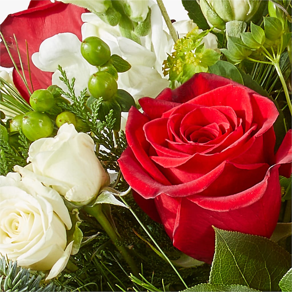 Deck the Halls Bouquet –  Flowersonsunday.com, Tontitown AR