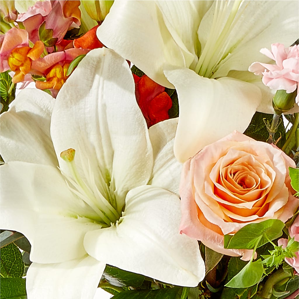 Grapefruit Splash Bouquet –  Flowersonsunday.com, Tontitown AR