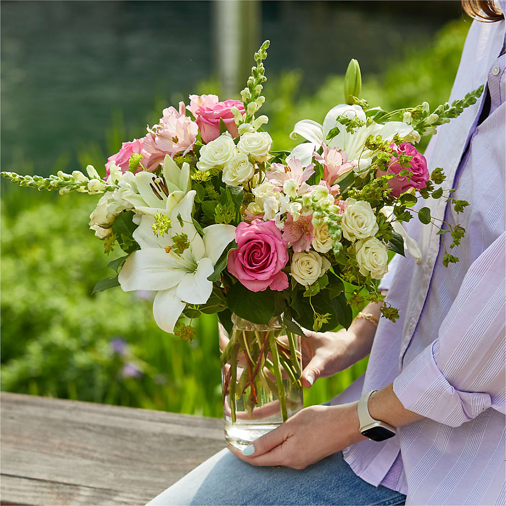 Fondly Bouquet –  Flowersonsunday.com, Tontitown AR
